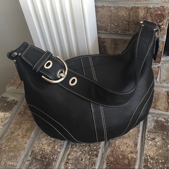 Coach Handbags - Coach Vintage Leather Black Women’s Soho Hobo Bag
